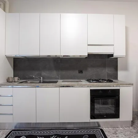 Casa Malu' 3* 莱尼亚诺